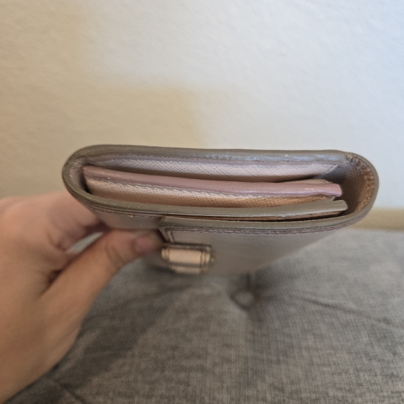 Salvatore Ferragamo Vara Bow Continental Long Wallet - Picture 6 of 15